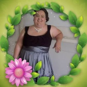 Meet your Posher, Leslie